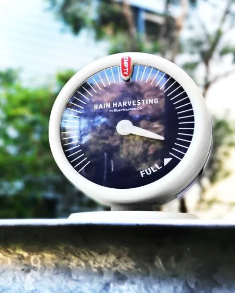 Tank Gauge Float (Bluetooth/Wi-Fi) on Tank Outdoors